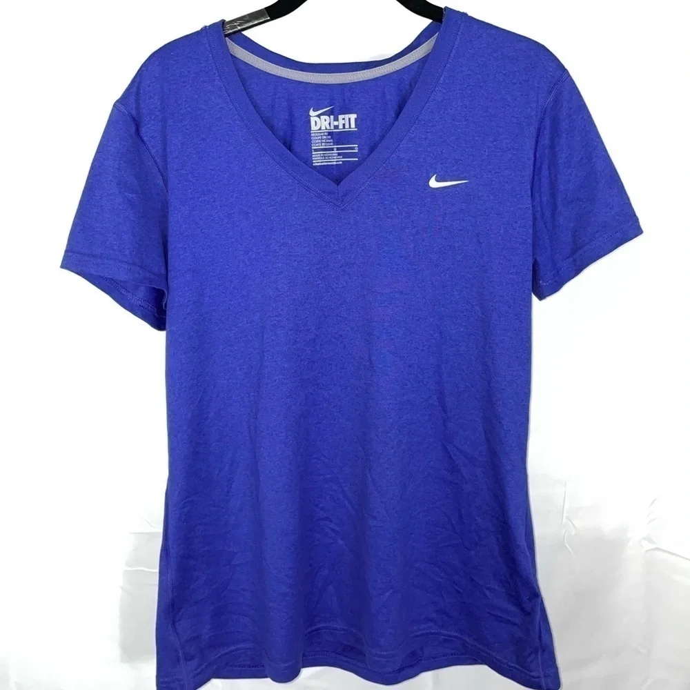 Nike Dri-Fit Shirt Short Sleeve V-Neck Pullover Athletic Workout Regular Fit Top